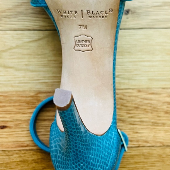 White House Black Market Heels, Size 7M, Turquoise - Picture 9 of 11